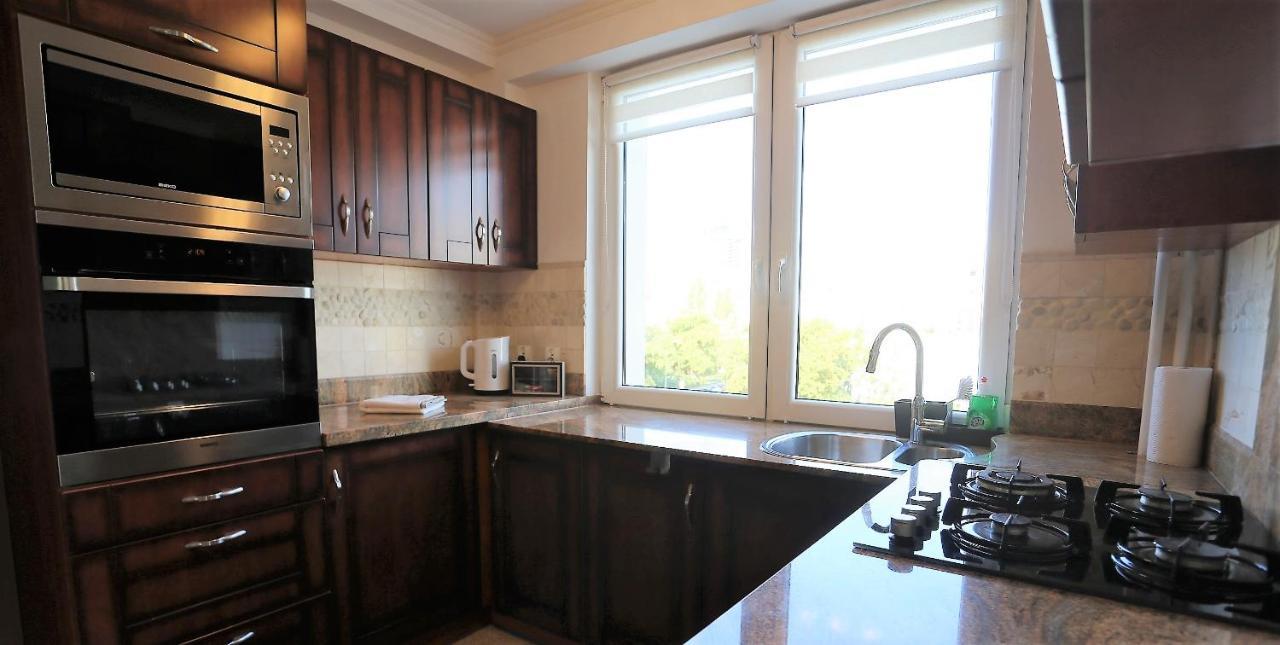 Apartament Mgm Karmelicka ワルシャワ エクステリア 写真