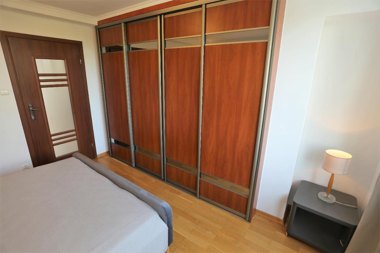 Apartament Mgm Karmelicka ワルシャワ エクステリア 写真