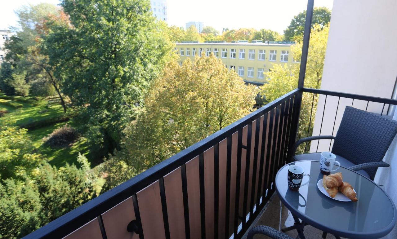 Apartament Mgm Karmelicka ワルシャワ エクステリア 写真