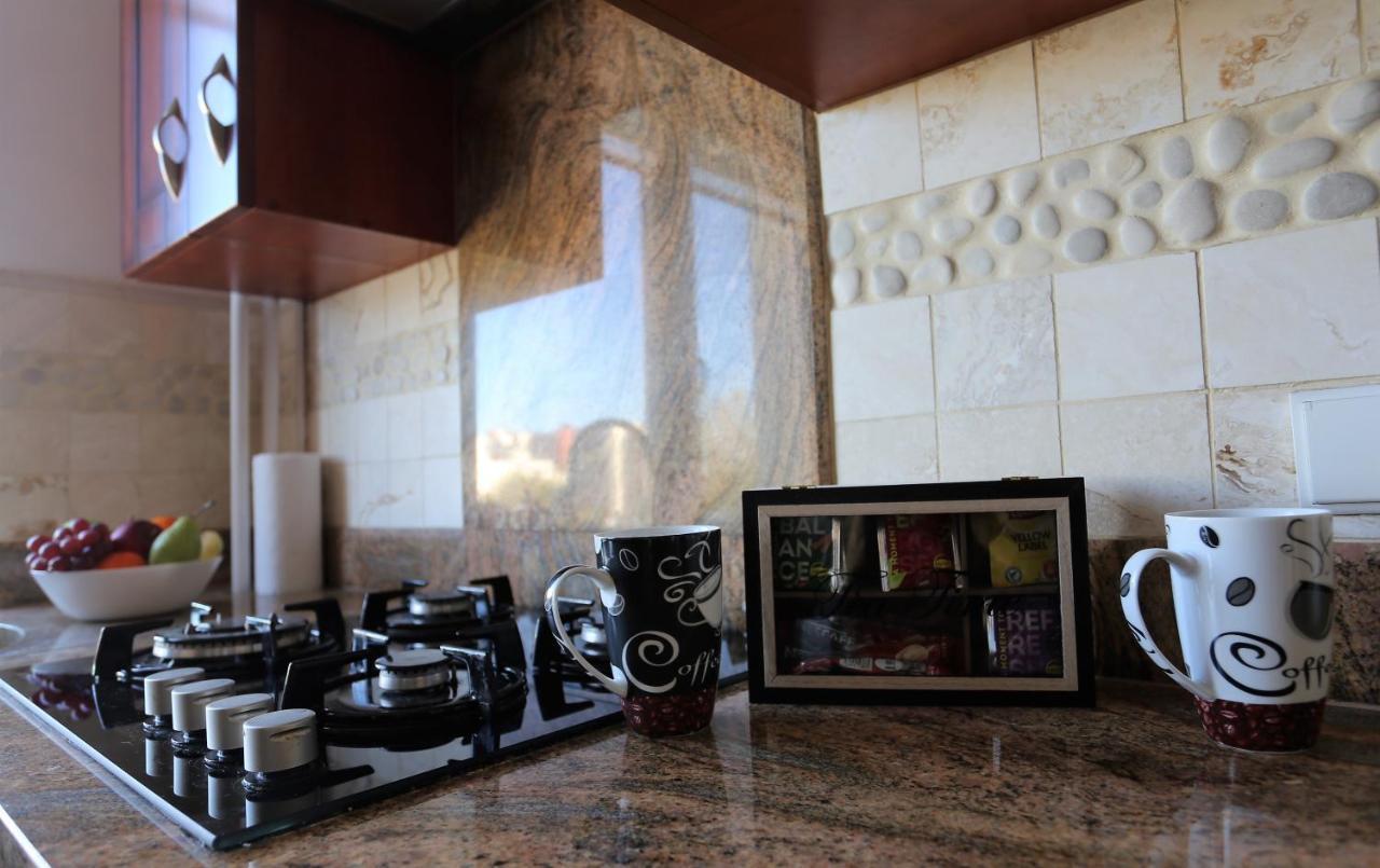 Apartament Mgm Karmelicka ワルシャワ エクステリア 写真